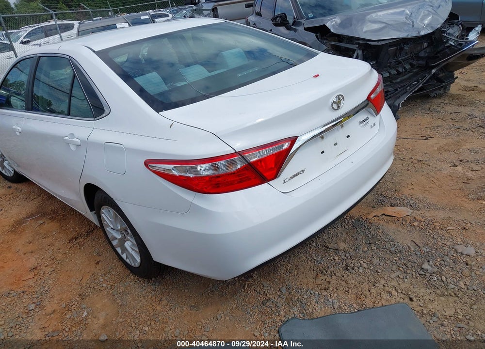 2017 TOYOTA CAMRY LE VIN: 4T1BF1FK4HU337521
