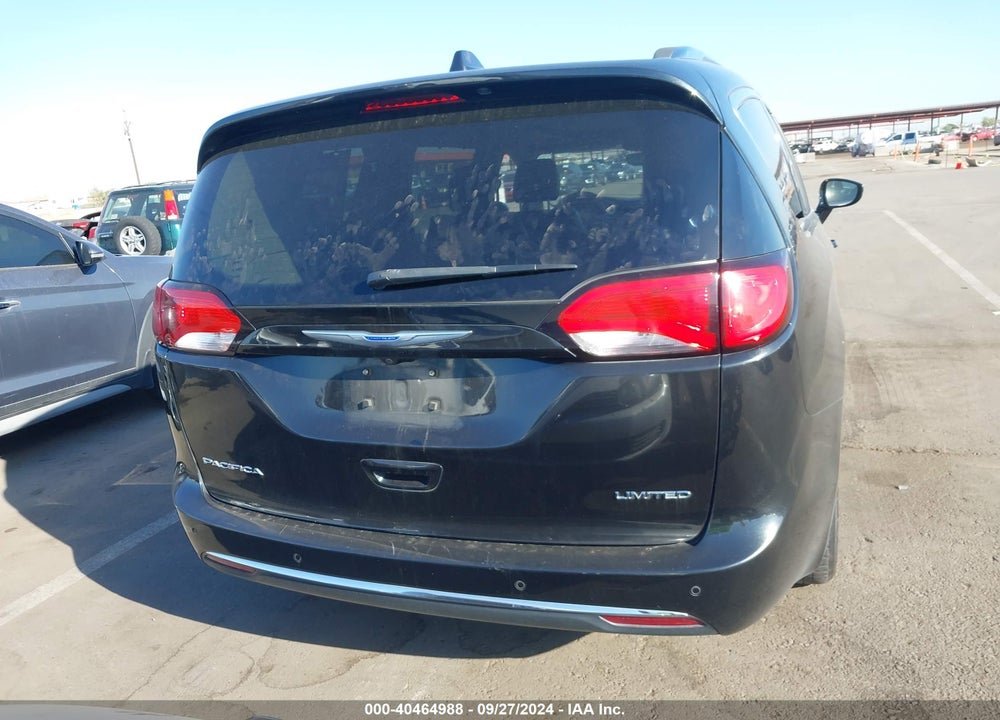 2018 CHRYSLER PACIFICA LIMITED VIN: 2C4RC1GG2JR320399