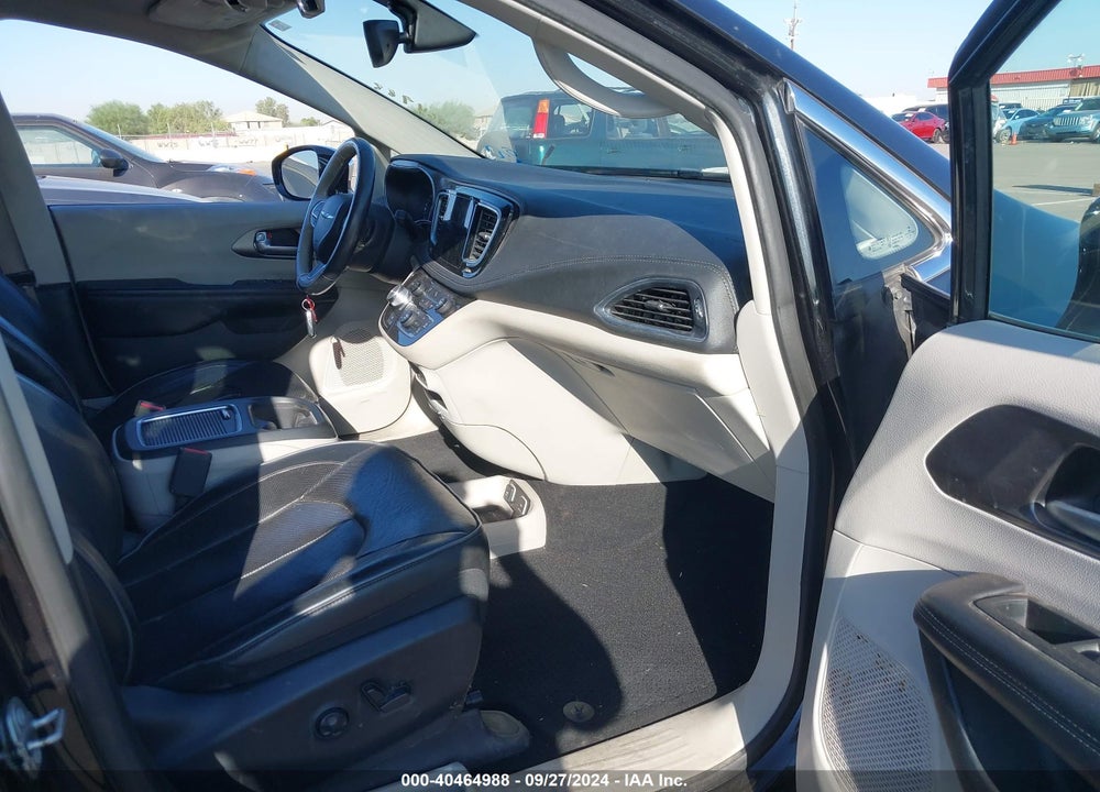 2018 CHRYSLER PACIFICA LIMITED VIN: 2C4RC1GG2JR320399