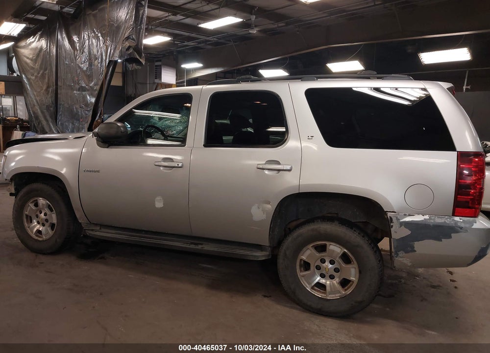 2011 CHEVROLET TAHOE LT VIN: 1GNSKBE08BR302827
