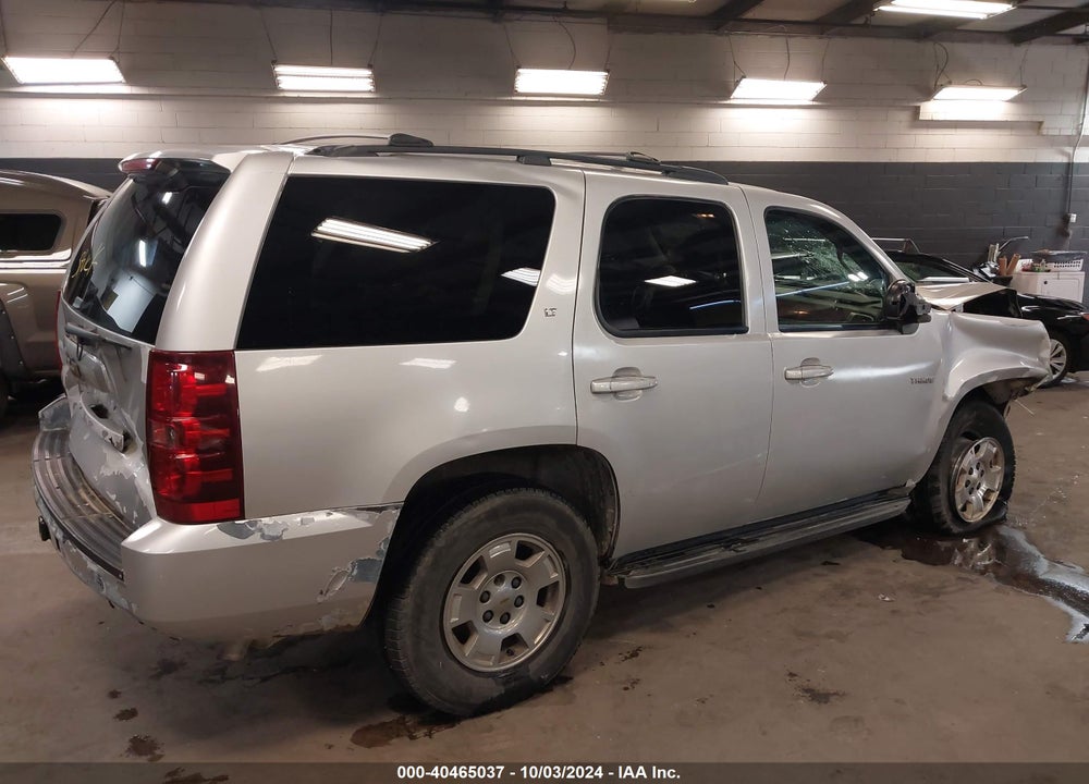 2011 CHEVROLET TAHOE LT VIN: 1GNSKBE08BR302827
