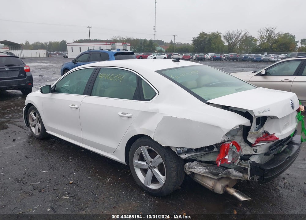 2012 VOLKSWAGEN PASSAT 2.5L SE VIN: 1VWBH7A35CC079619