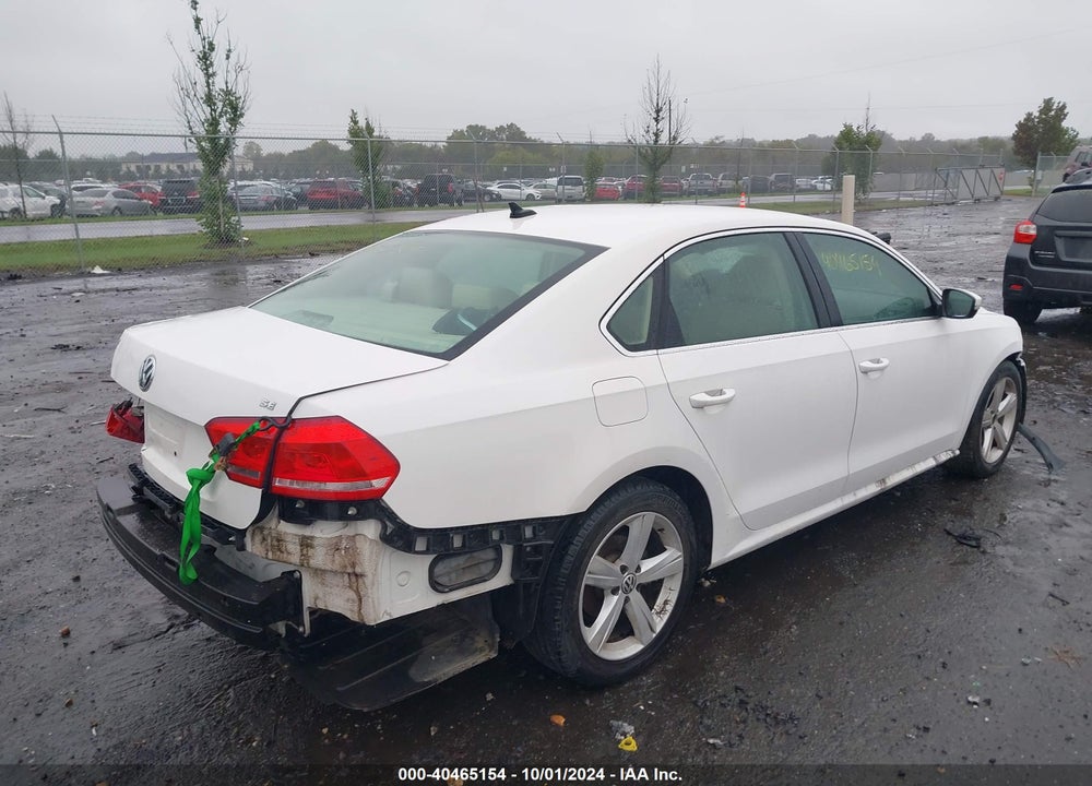 2012 VOLKSWAGEN PASSAT 2.5L SE VIN: 1VWBH7A35CC079619