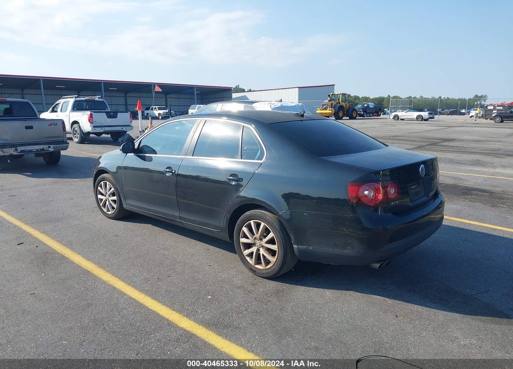 2010 VOLKSWAGEN JETTA SE VIN: 3VWRZ7AJ8AM060438