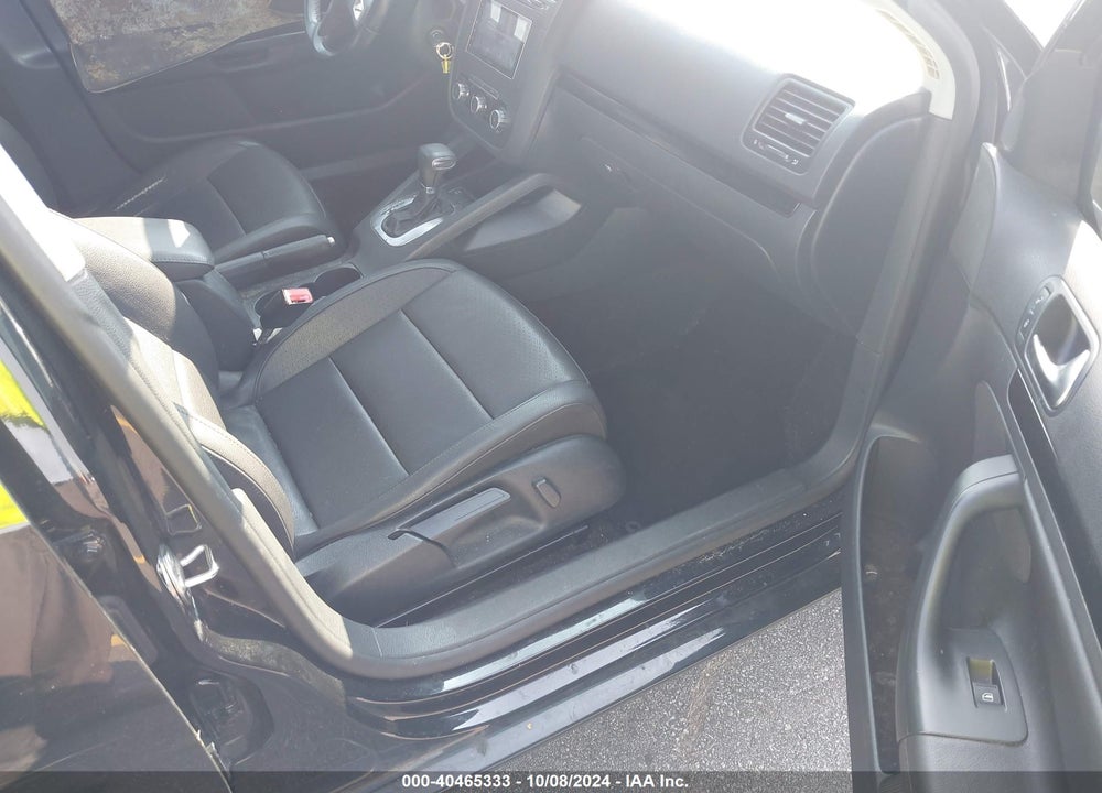 2010 VOLKSWAGEN JETTA SE VIN: 3VWRZ7AJ8AM060438