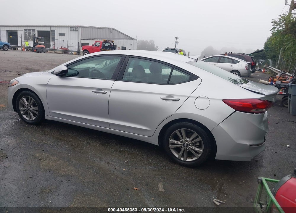 2018 HYUNDAI ELANTRA SEL VIN: 5NPD84LF2JH270806