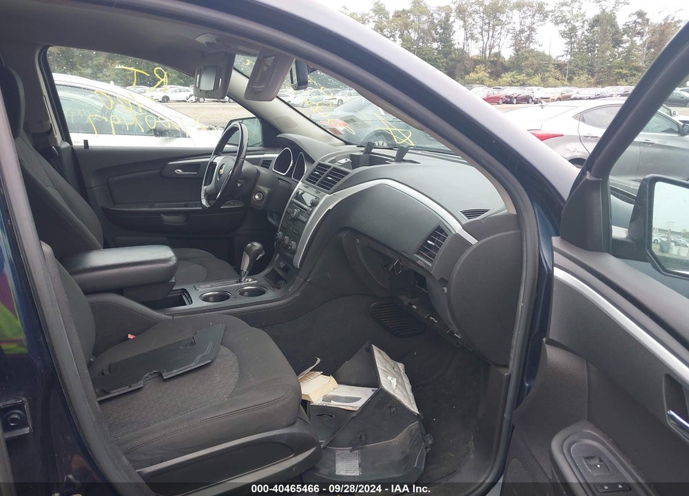 2011 CHEVROLET TRAVERSE 1LT VIN: 1GNKRGED2BJ205178
