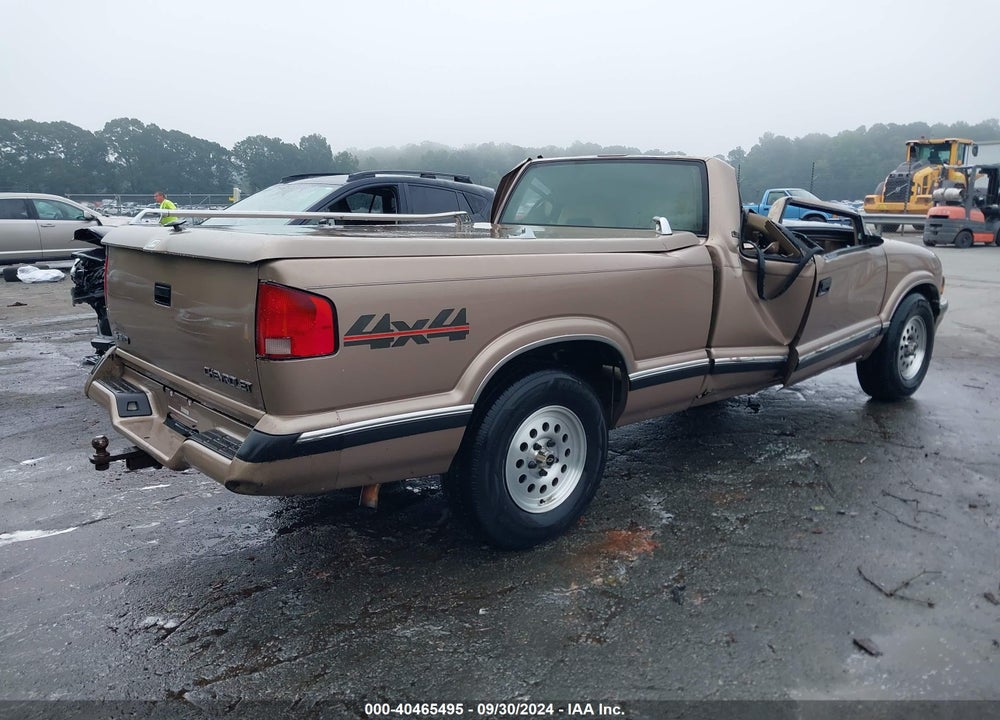 1997 CHEVROLET T10 LS SPORTSIDE VIN: 1GCDT19X2V8164163