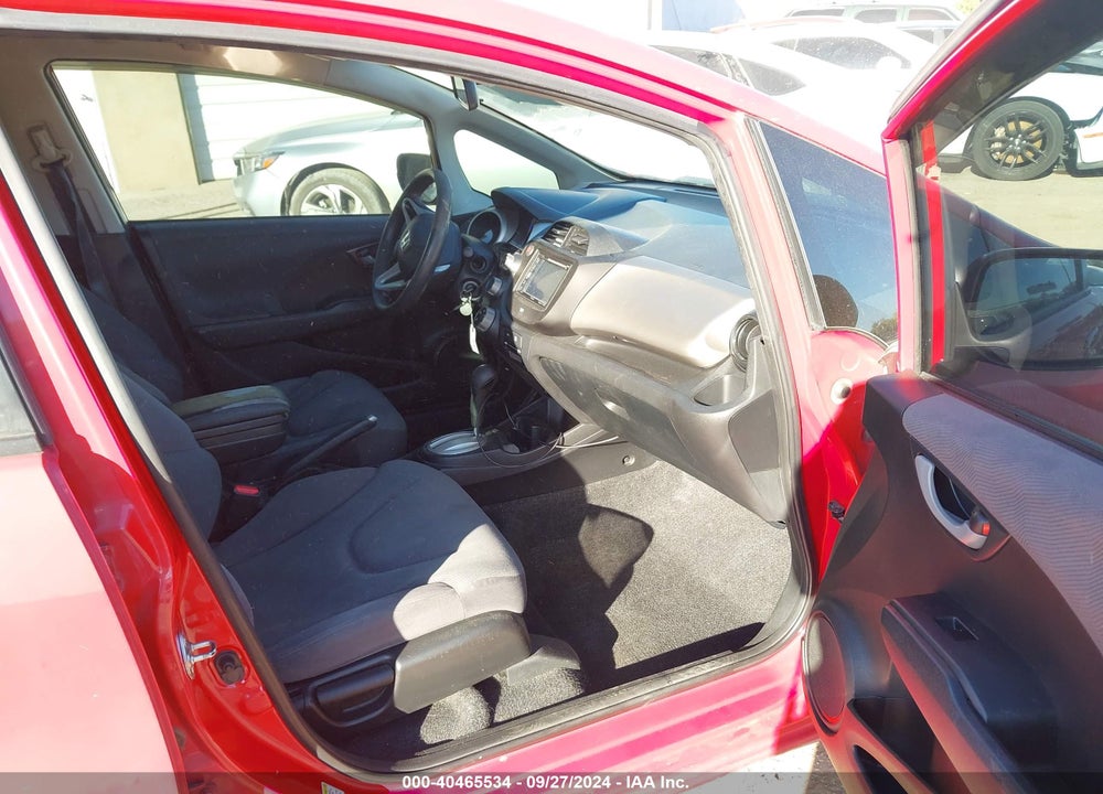2013 HONDA FIT VIN: JHMGE8H35DC043457
