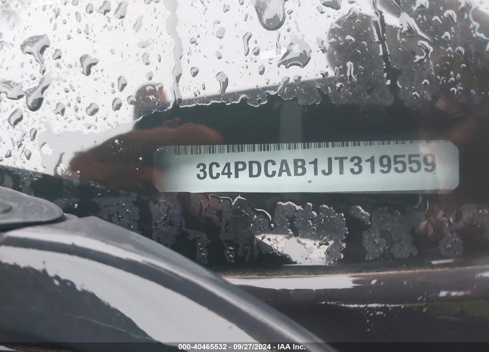 2018 DODGE JOURNEY SE VIN: 3C4PDCAB1JT319559