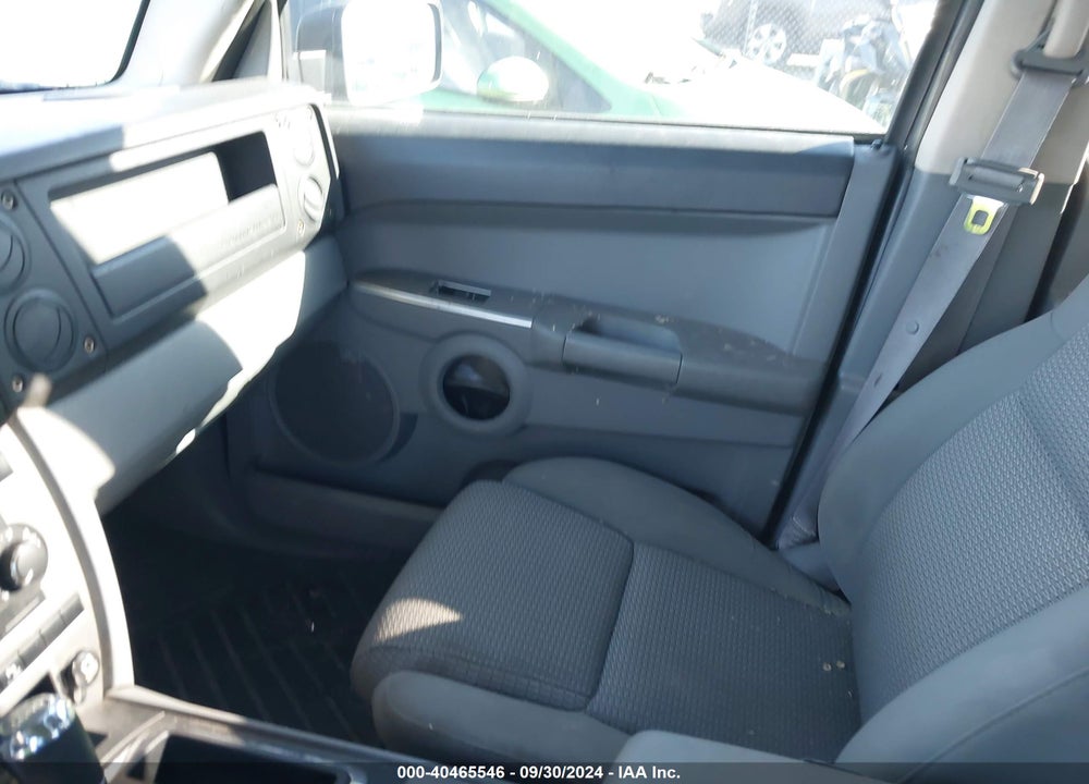 2007 JEEP COMMANDER SPORT VIN: 1J8HG48K17C630882
