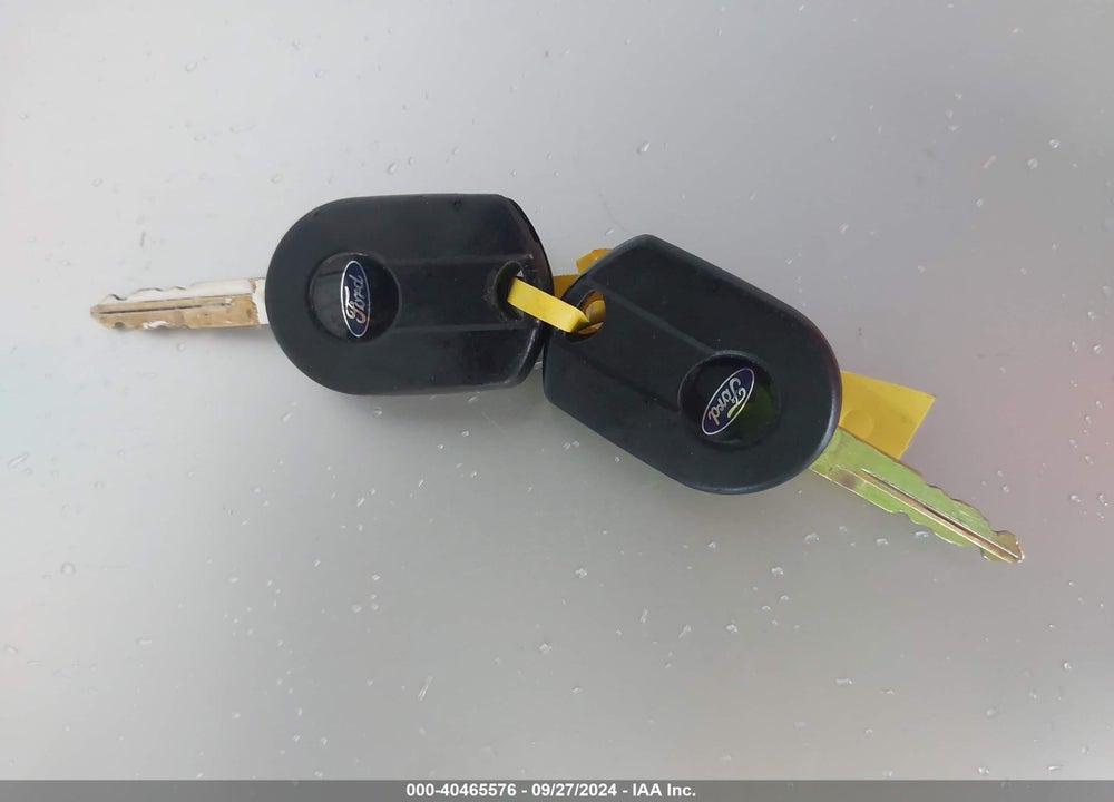 2008 FORD ESCAPE LIMITED VIN: 1FMCU04108KD14019