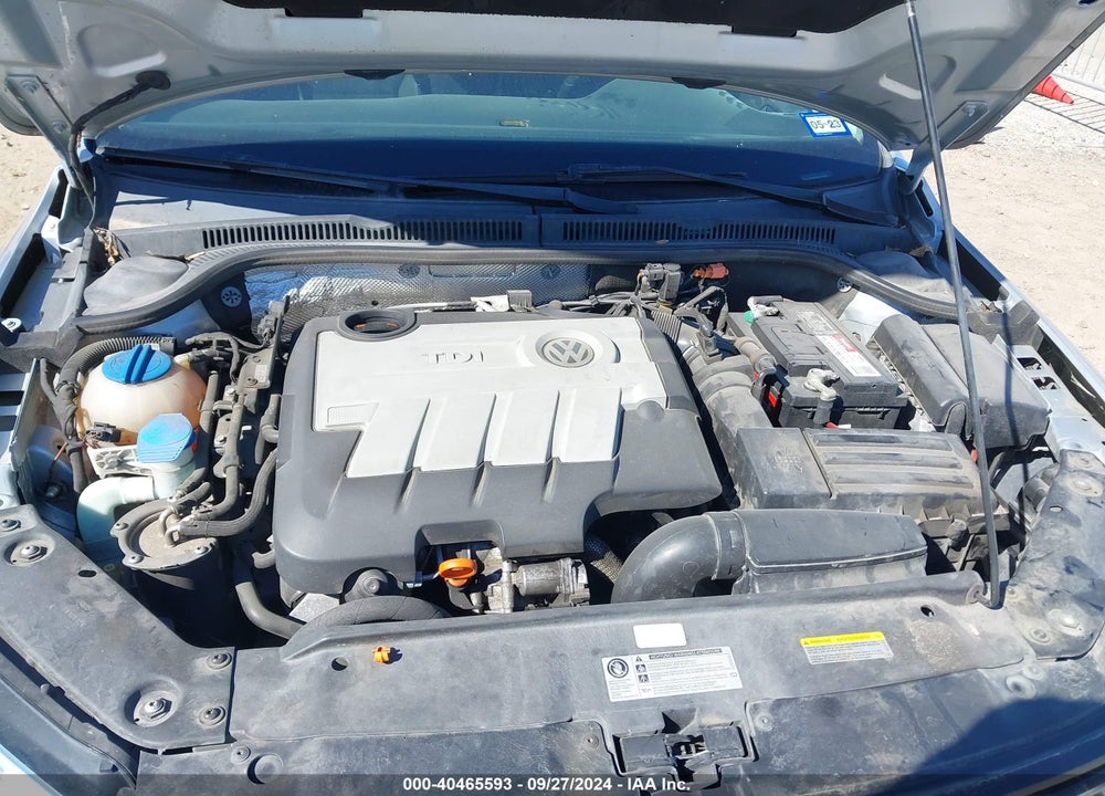 2013 VOLKSWAGEN JETTA 2.0L TDI VIN: 3VWLL7AJ9DM439489
