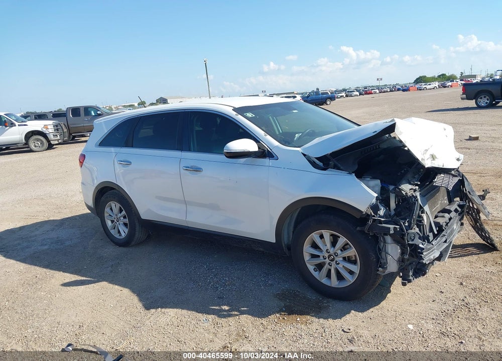 2019 KIA SORENTO 2.4L LX VIN: 5XYPG4A38KG574563