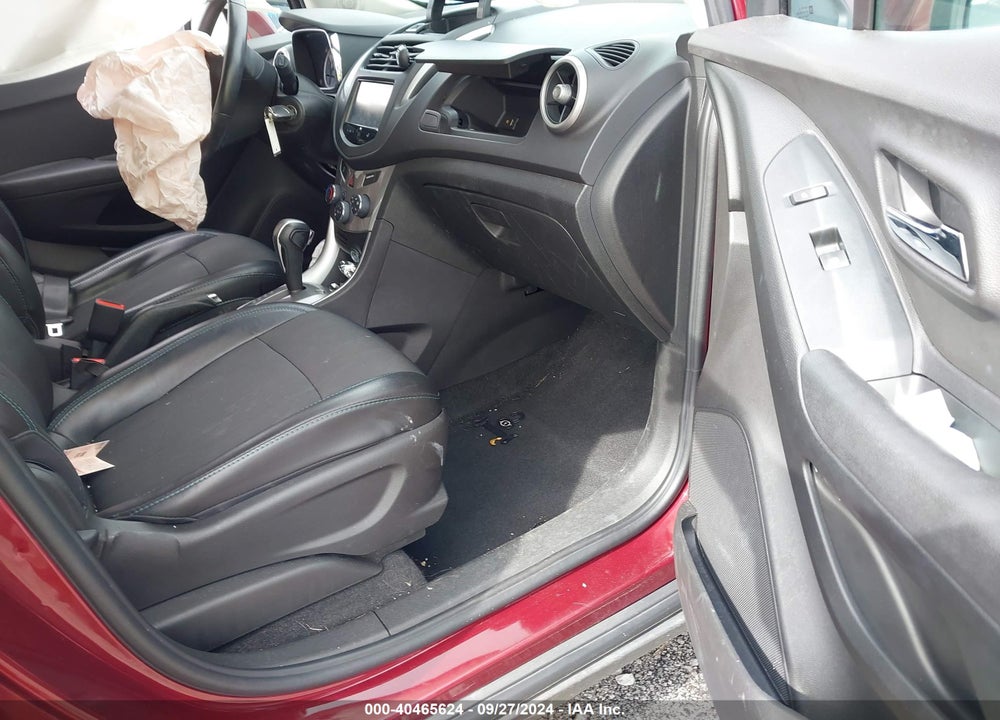 2016 CHEVROLET TRAX LT VIN: 3GNCJPSB4GL172179