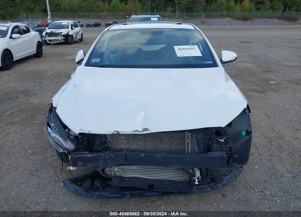 2017 HYUNDAI ELANTRA VIN: KMHD04LB9HU358378