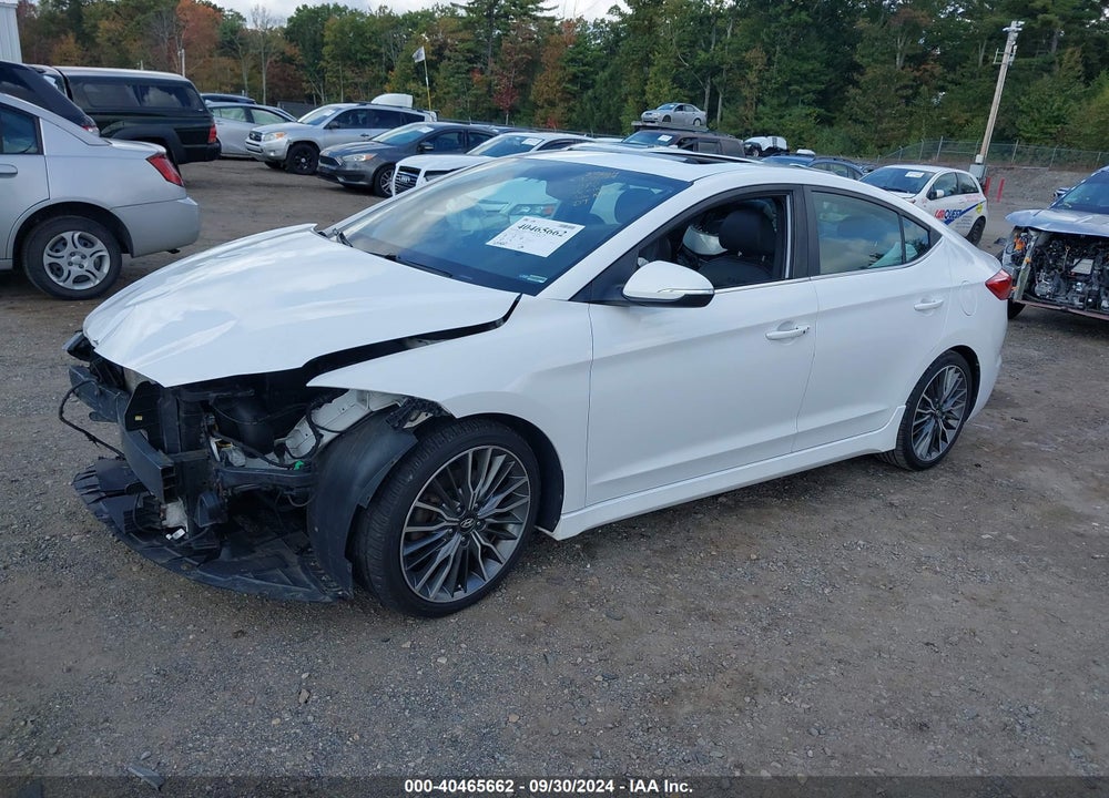 2017 HYUNDAI ELANTRA VIN: KMHD04LB9HU358378