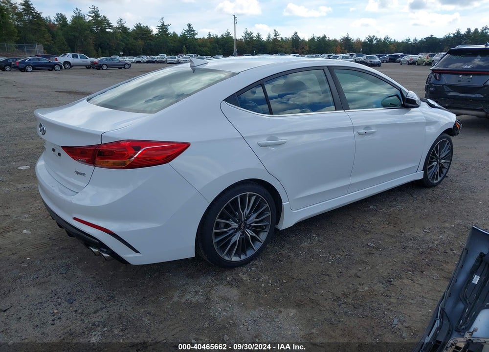 2017 HYUNDAI ELANTRA VIN: KMHD04LB9HU358378