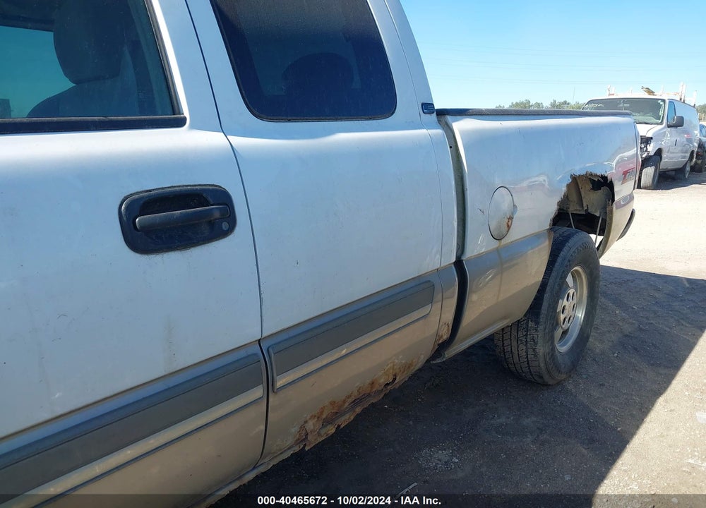 2003 CHEVROLET SILVERADO 1500 LS VIN: 2GCEK19T531196965
