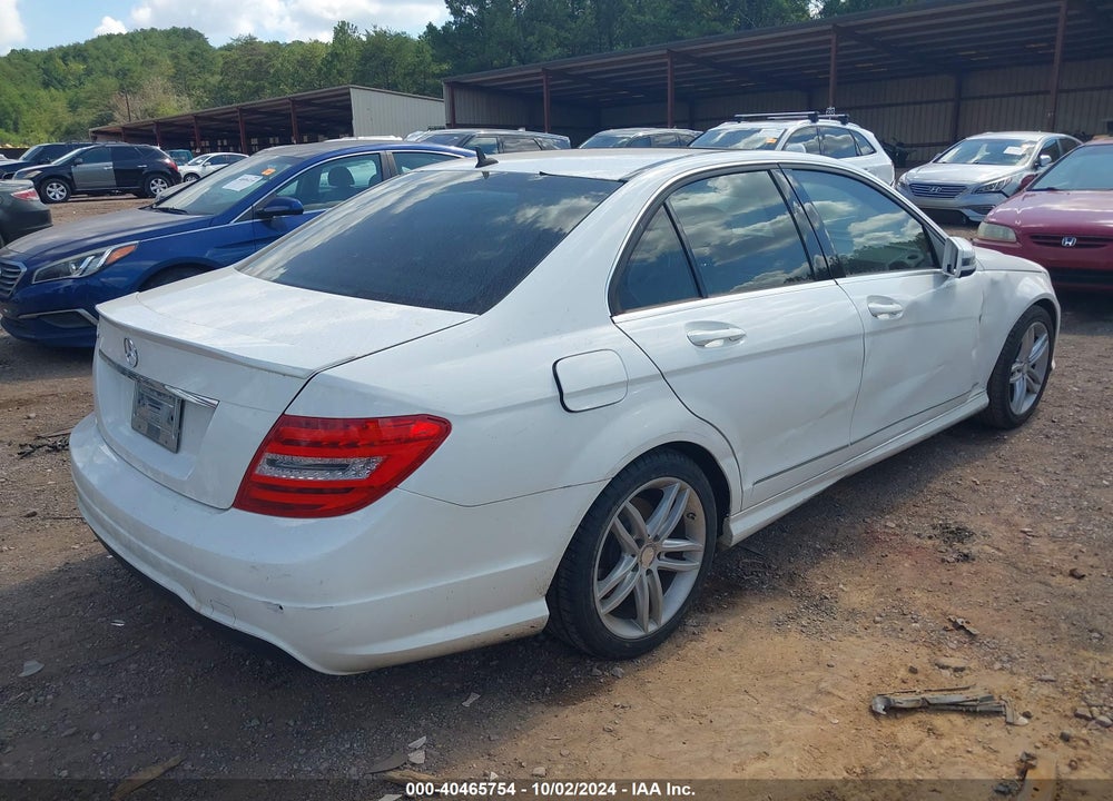 2013 MERCEDES-BENZ C 250 VIN: WDDGF4HB4DR301369