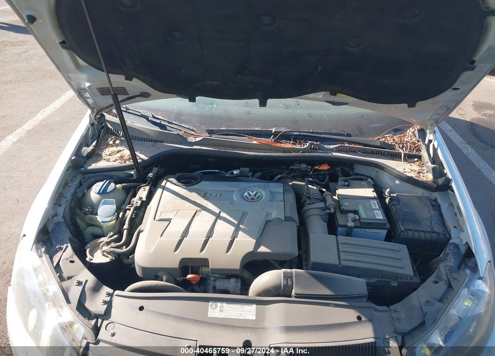 2011 VOLKSWAGEN JETTA SPORTWAGEN 2.0L TDI VIN: 3VWML7AJ6BM724541