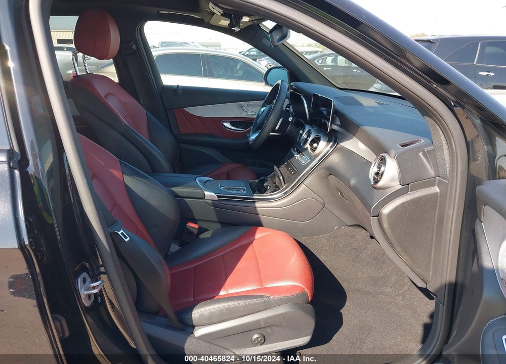 2021 MERCEDES-BENZ GLC 300 SUV VIN: W1N0G8DB1MV321410