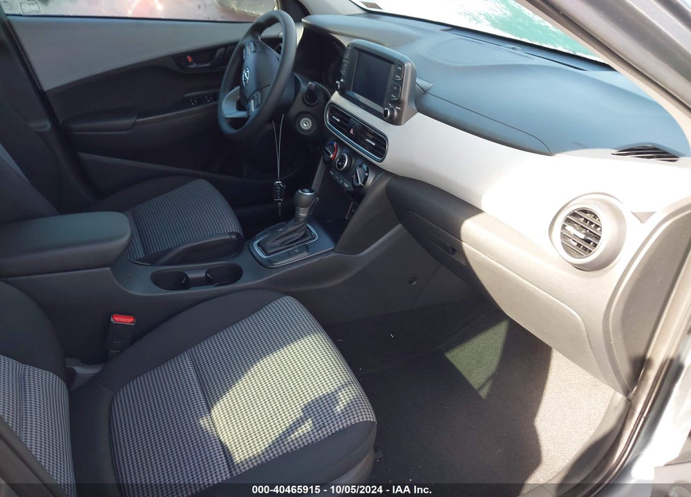 2021 HYUNDAI KONA SE VIN: KM8K12AA2MU608475