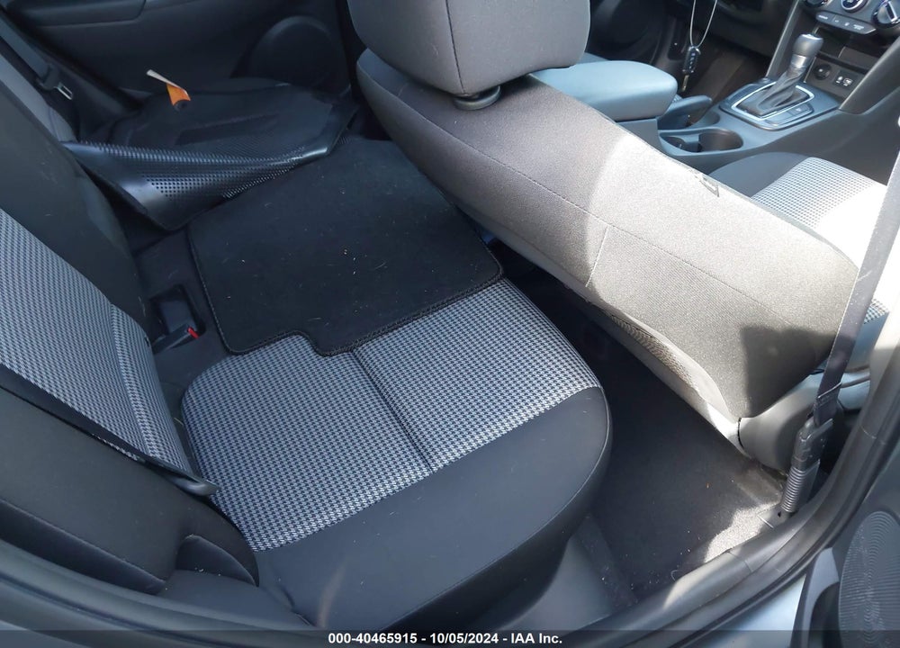 2021 HYUNDAI KONA SE VIN: KM8K12AA2MU608475