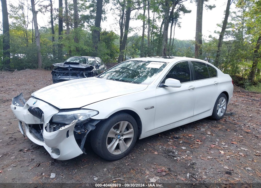 2013 BMW 528I XDRIVE VIN: WBAXH5C50DDW15588