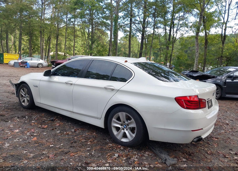 2013 BMW 528I XDRIVE VIN: WBAXH5C50DDW15588