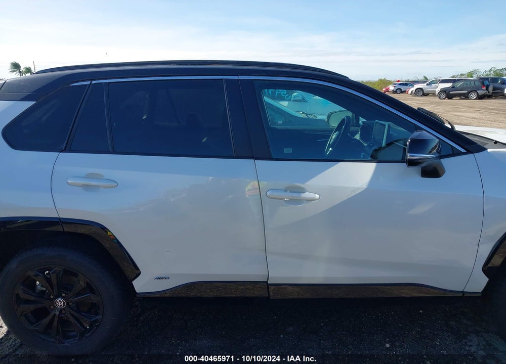 2022 TOYOTA RAV4 HYBRID XSE VIN: 2T3E6RFV7NW030532