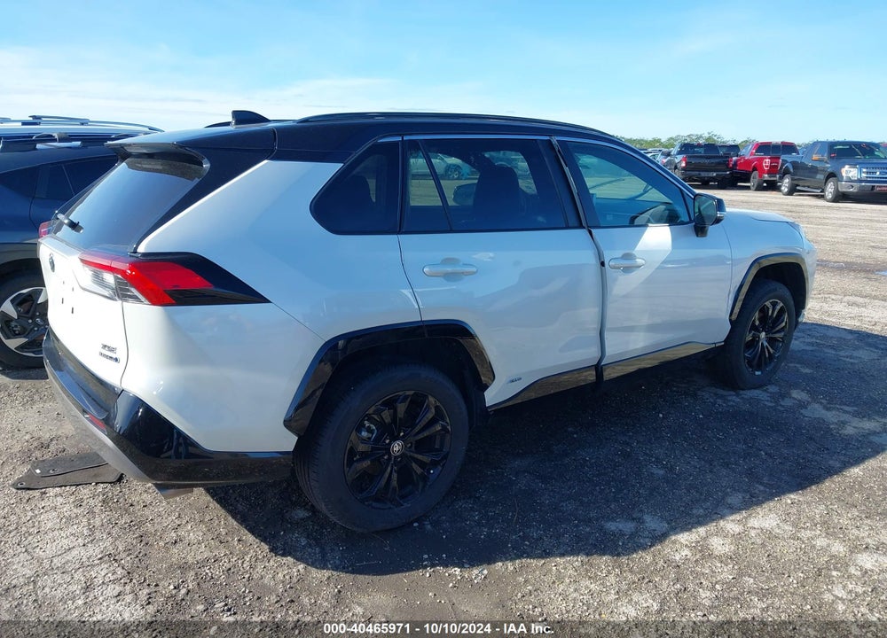 2022 TOYOTA RAV4 HYBRID XSE VIN: 2T3E6RFV7NW030532