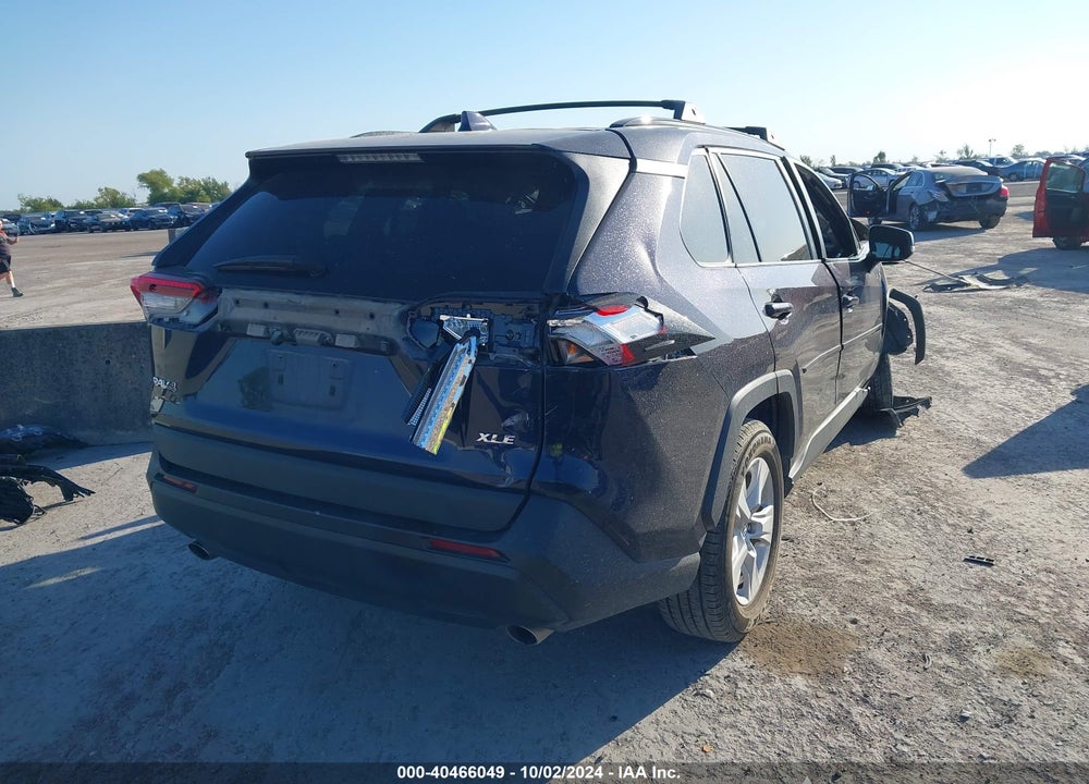 2020 TOYOTA RAV4 XLE VIN: 2T3W1RFV3LW099668