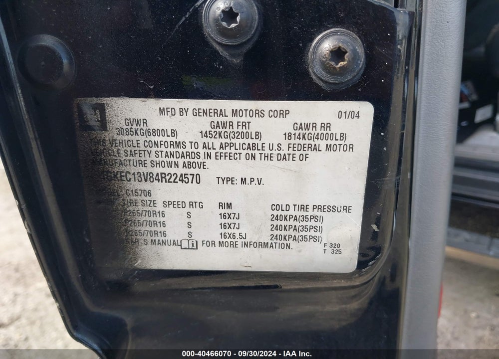 2004 GMC YUKON SLE VIN: 1GKEC13V84R224570