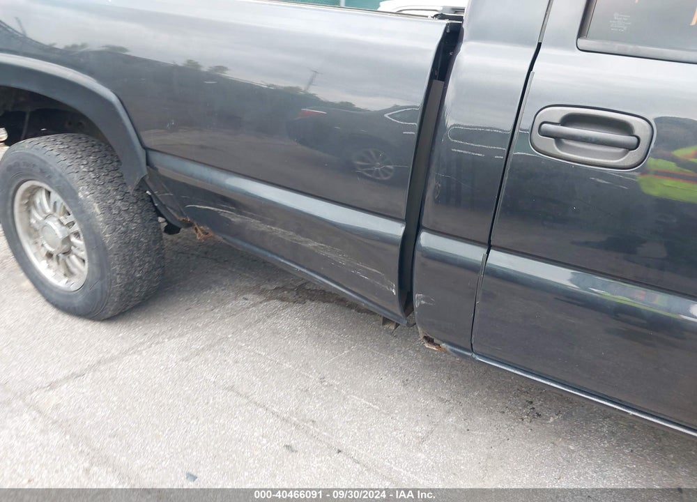 2005 GMC SIERRA 1500 WORK TRUCK VIN: 1GTEK14X65Z235051