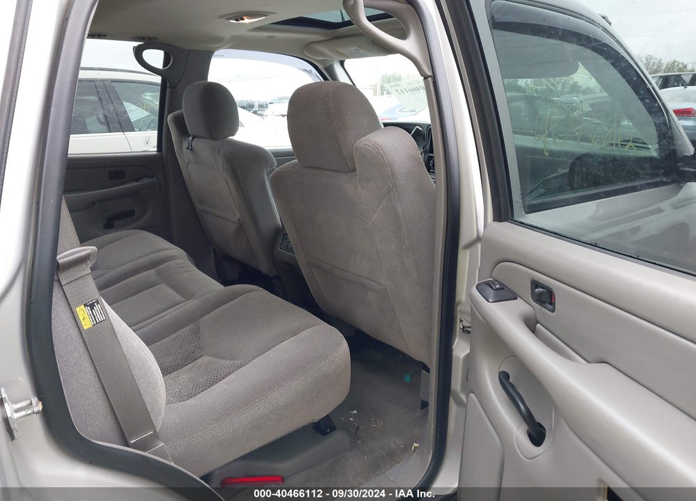 2005 CHEVROLET TAHOE LS VIN: 1GNEK13T75J226881