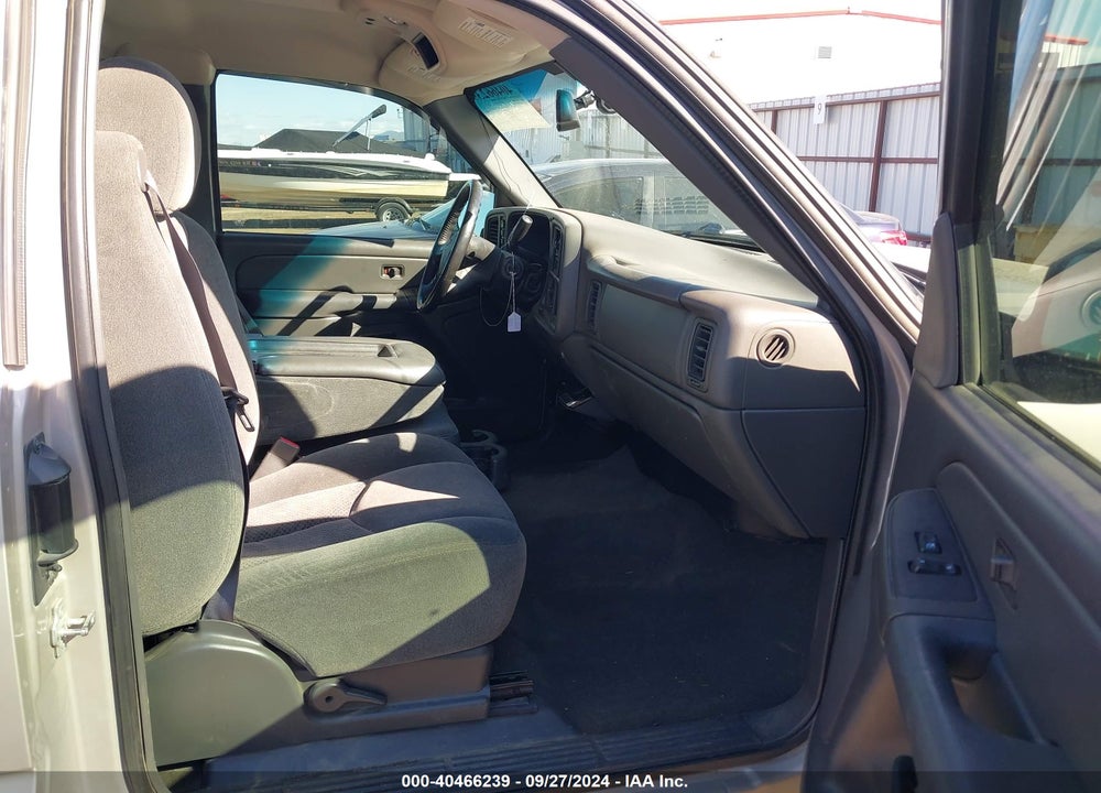 2005 CHEVROLET SILVERADO 1500 Z71 VIN: 1GCEK19B05Z340262