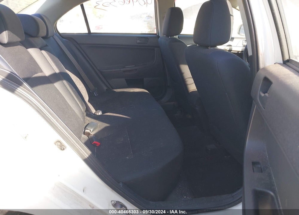 2015 MITSUBISHI LANCER ES VIN: JA32U2FUXFU024518
