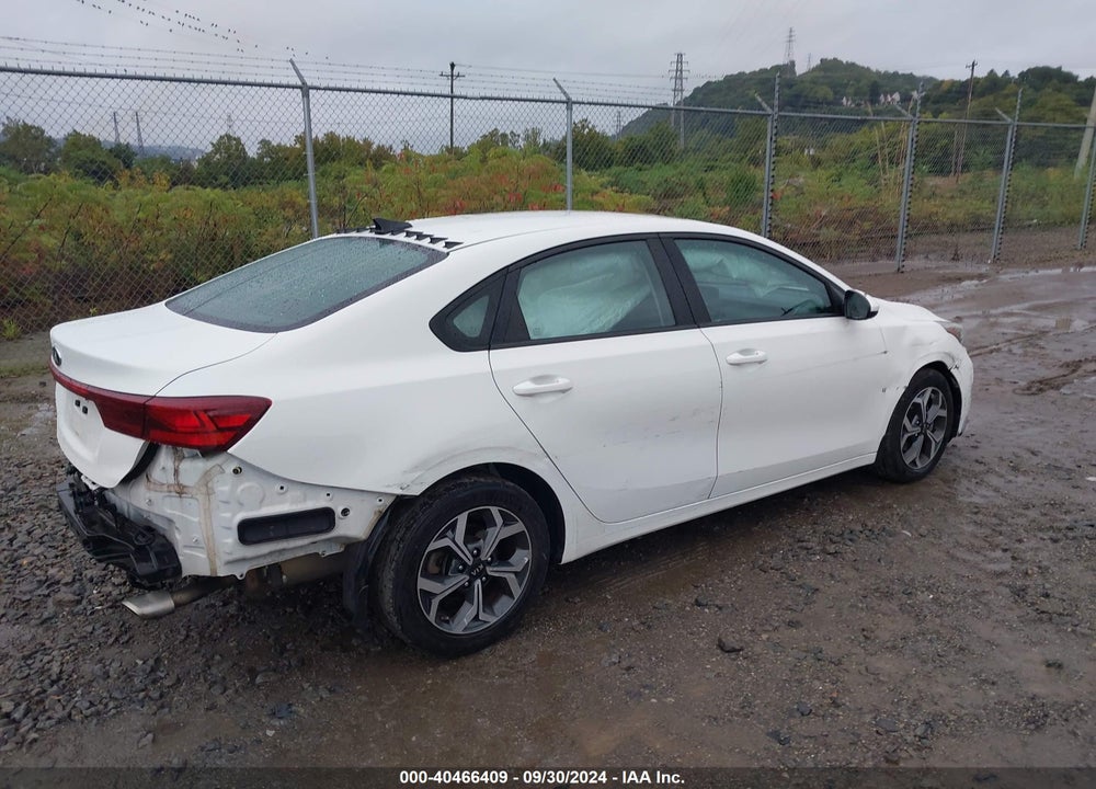 2019 KIA FORTE LXS VIN: 3KPF24AD6KE132381
