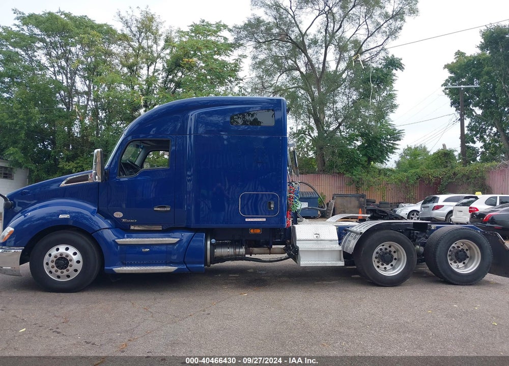2017 KENWORTH T680 VIN: 1XKYD49X4HJ170158