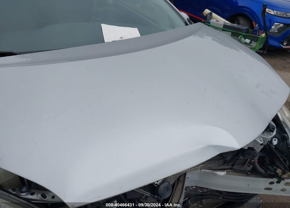 2011 TOYOTA PRIUS TWO VIN: JTDKN3DU2B0252943