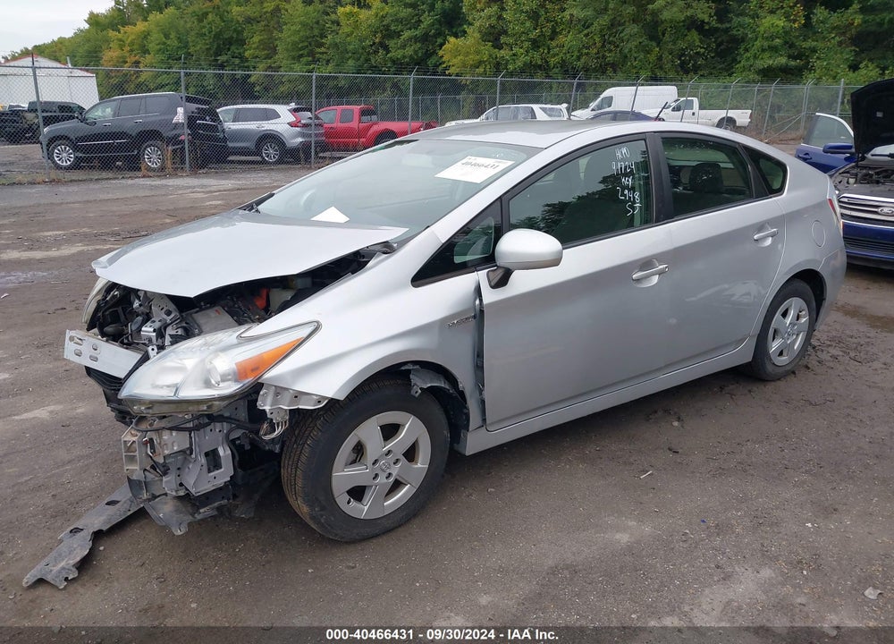 2011 TOYOTA PRIUS TWO VIN: JTDKN3DU2B0252943