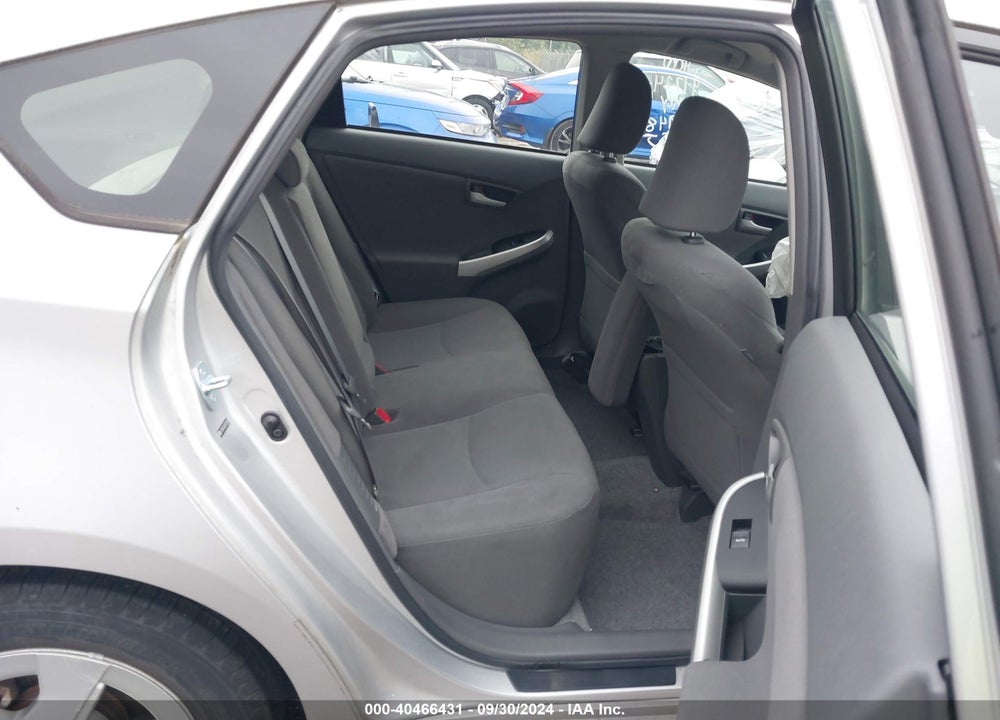 2011 TOYOTA PRIUS TWO VIN: JTDKN3DU2B0252943