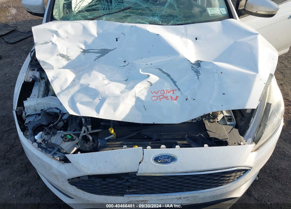 2015 FORD FOCUS SE VIN: 1FADP3F20FL260242