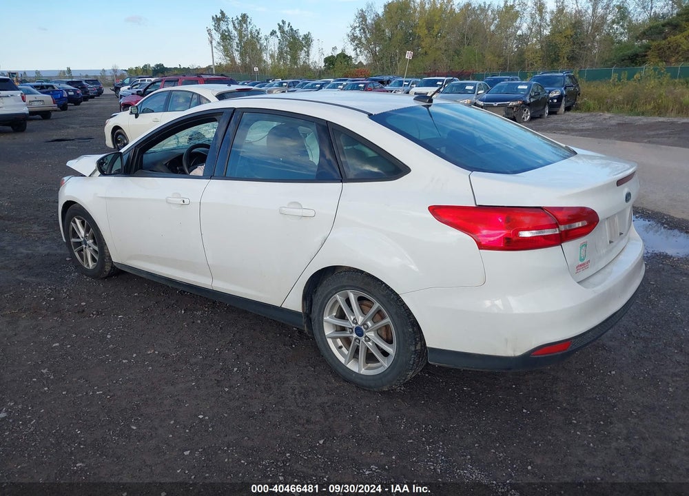 2015 FORD FOCUS SE VIN: 1FADP3F20FL260242