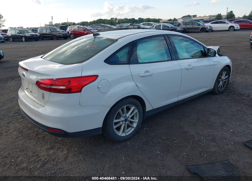 2015 FORD FOCUS SE VIN: 1FADP3F20FL260242