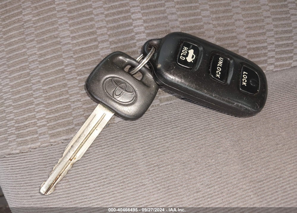 2006 TOYOTA CAMRY LE VIN: 4T1BE32K26U106747