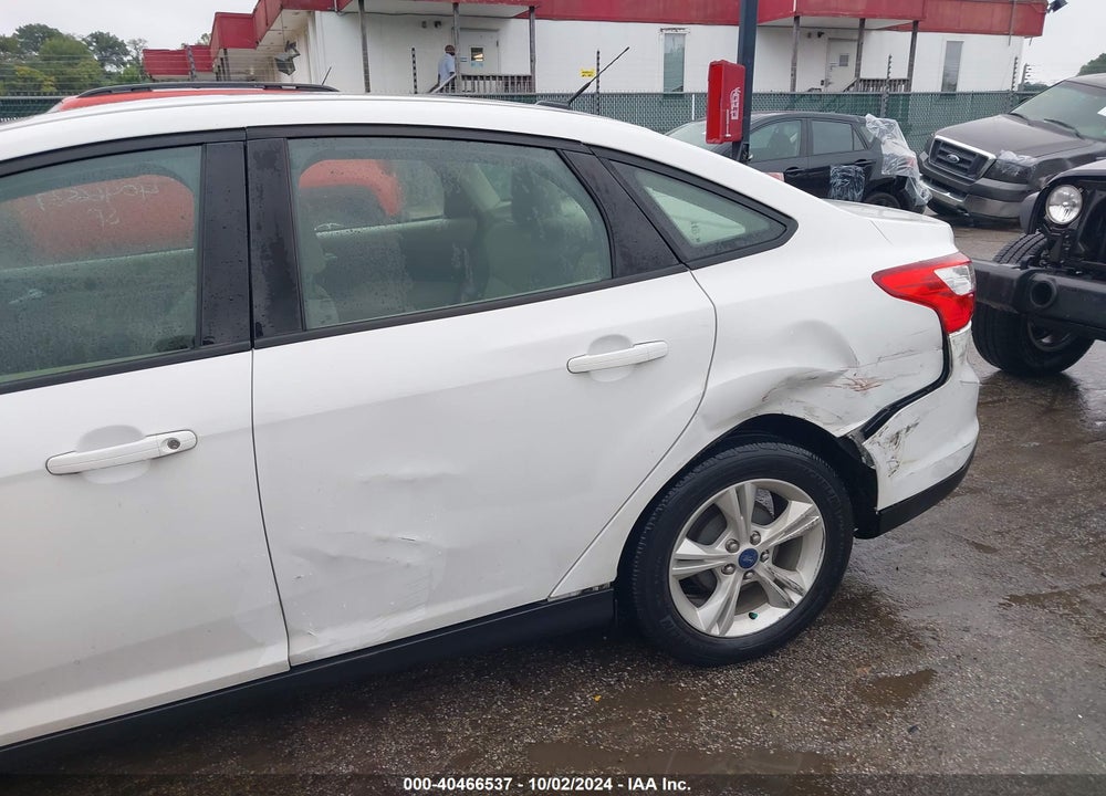2014 FORD FOCUS SE VIN: 1FADP3F20EL427021
