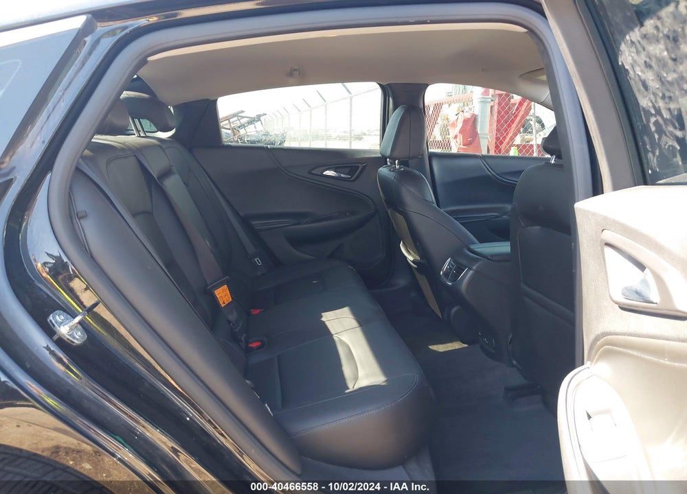 2018 CHEVROLET MALIBU LT VIN: 1G1ZD5ST9JF292013