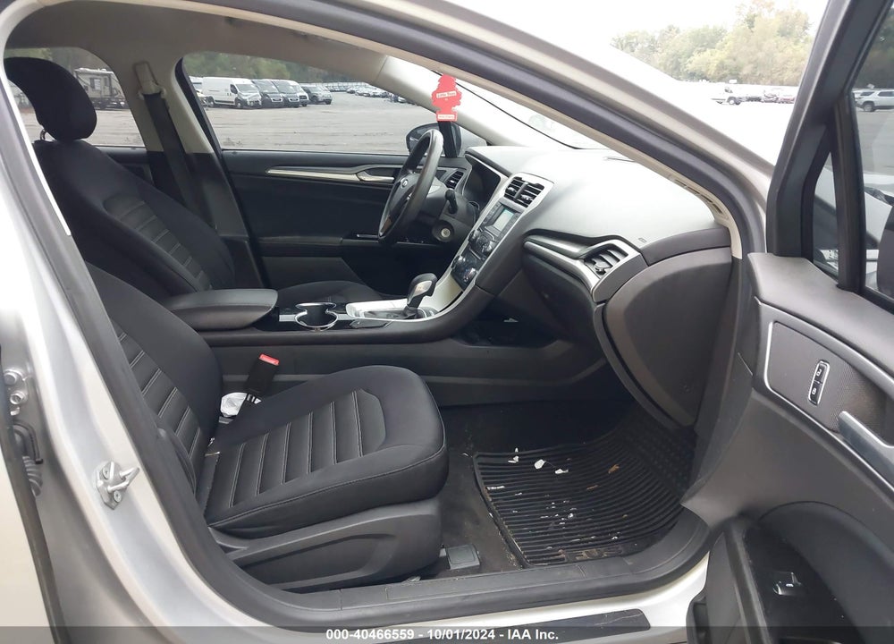 2014 FORD FUSION SE VIN: 1FA6P0H77E5397892
